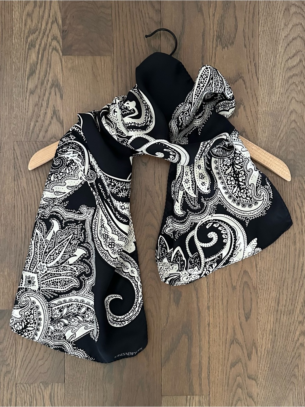 Vintage Jones New York Silk Oblong Paisley Scarf in Black and Ivory 56"l